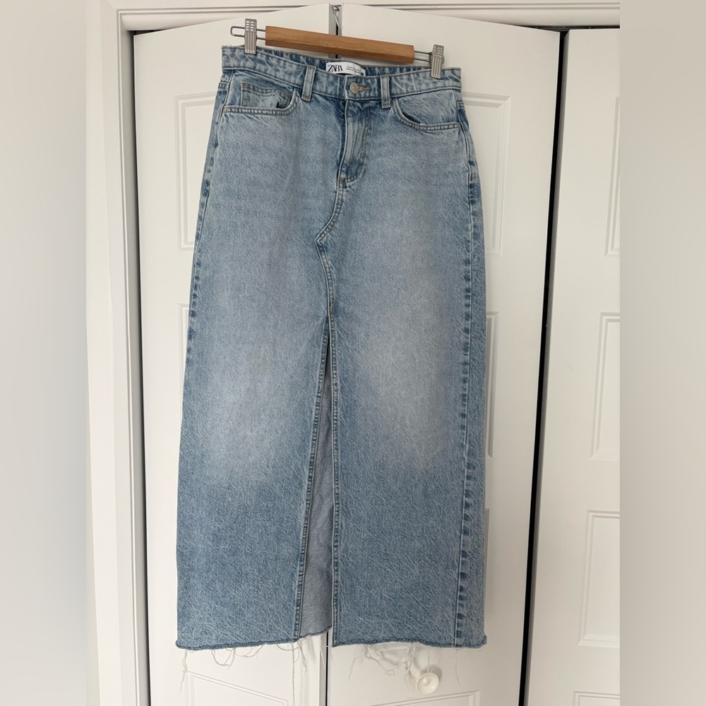 Zara Women's Light Blue Open Jeans Skirt